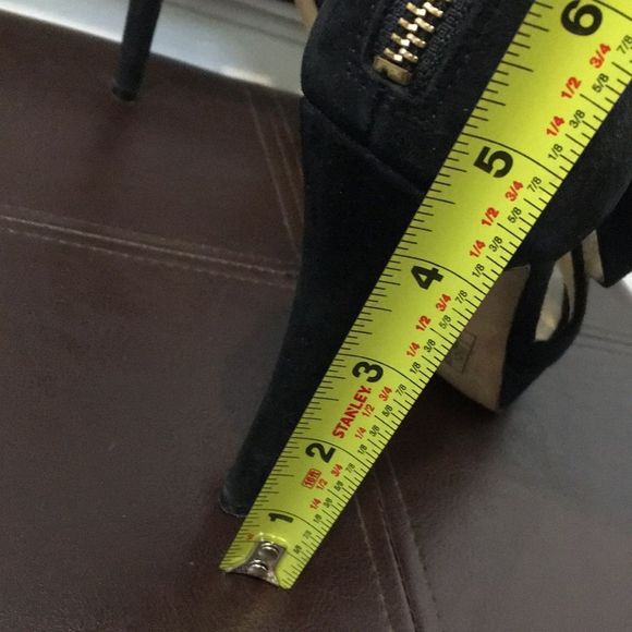 MICHAEL KORS Black Suede Peep Toe Gold Zipper Back High Heel Shoes Sz 8•1/2 - Picture 9 of 10